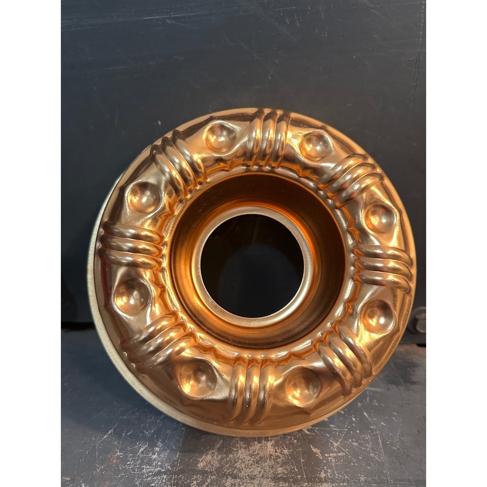 Vintage Copper Tone Aluminum Bundt Cake Pan Ornate Fluted Ring Mold 8.5 Inch